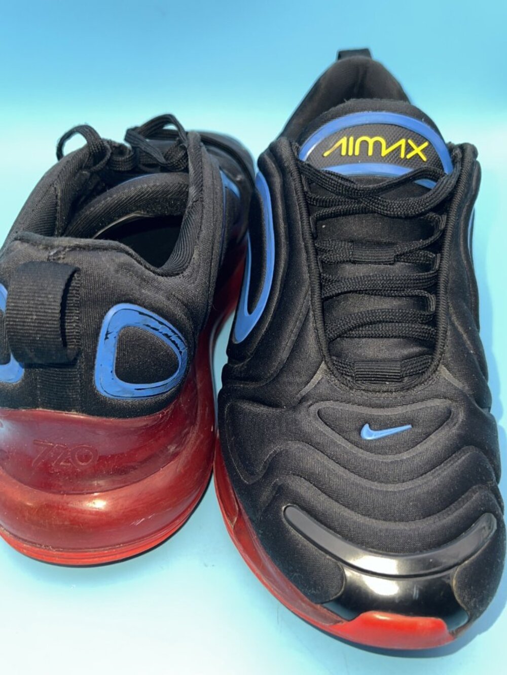 Nike Air Max 720 Black Red Blue Size Men 7 Running Shoe AQ3196-009 Women’s 8.5